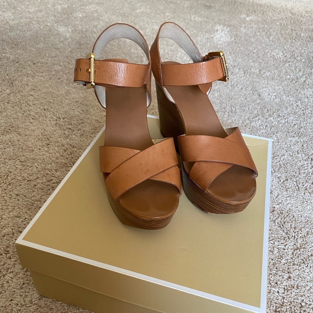 MK wedges